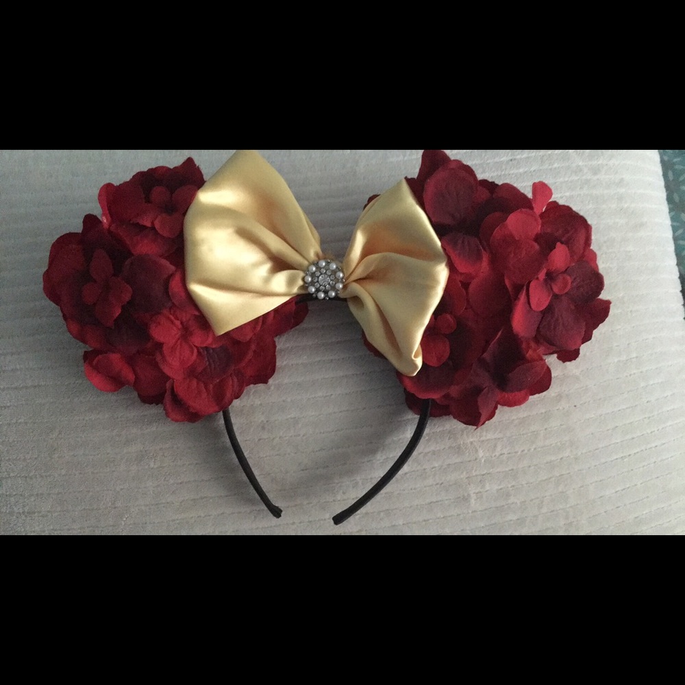 Character Ears View 4